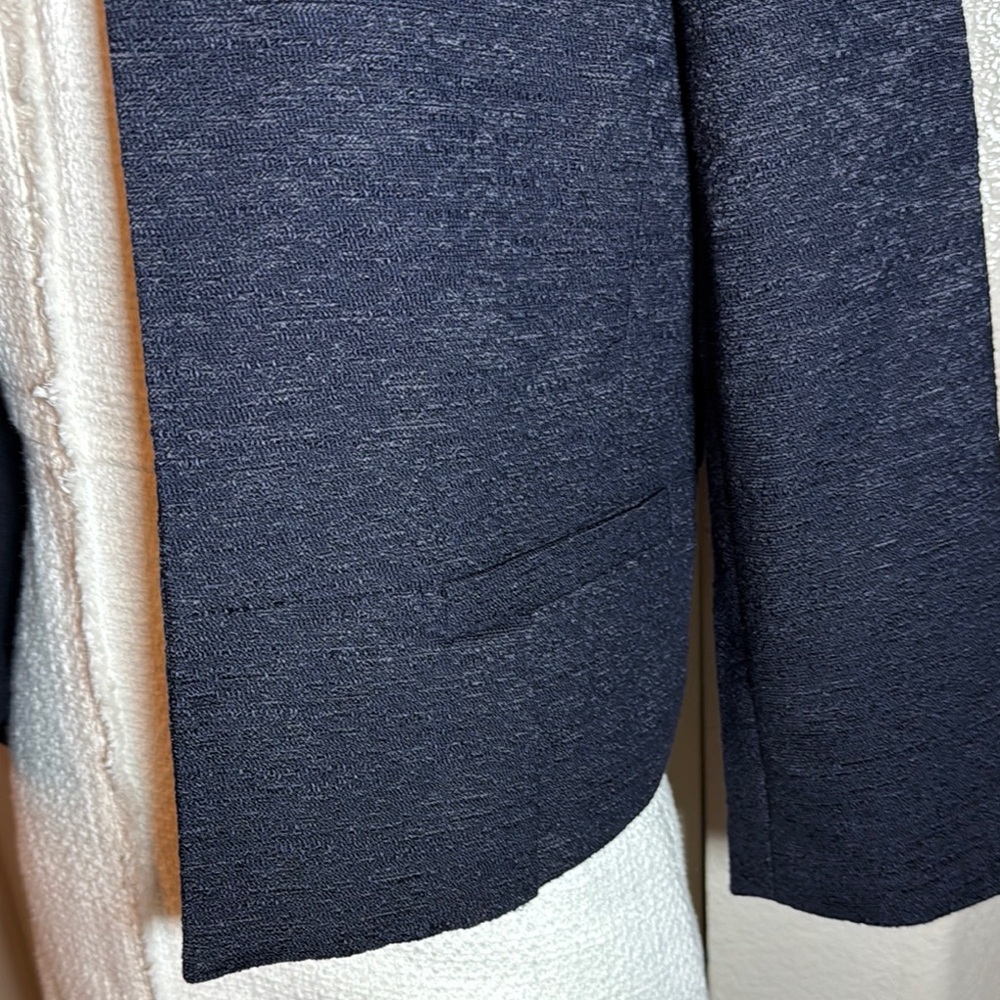 Ann Taylor Blue Blazer with Textured Fabric and Streamlined Design - Picture 4 of 8
